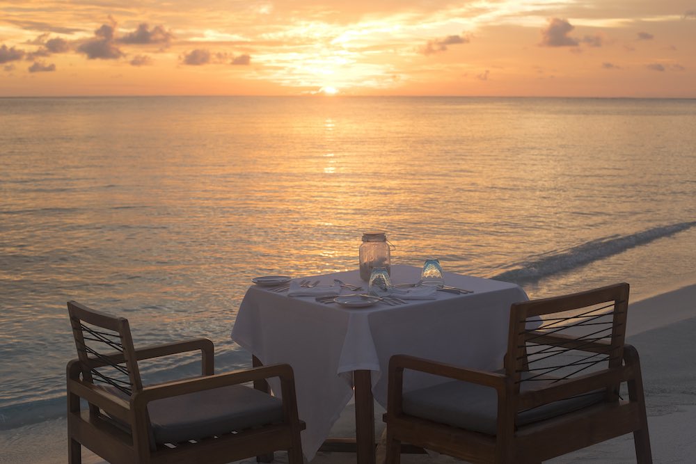 Manta Restaurant at Constance Moofushi thumbnail 8